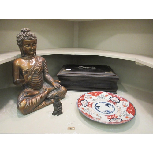 121 - Oriental collectables, viz. an antique box&nbsp; 6