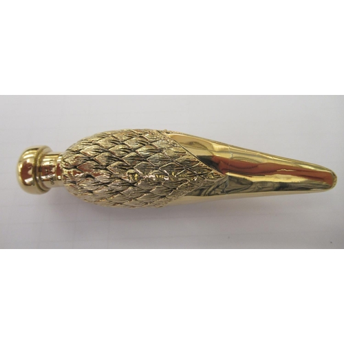 140 - An 18ct gold plated novelty scent bottle, fashioned as a birds' head&nbsp;