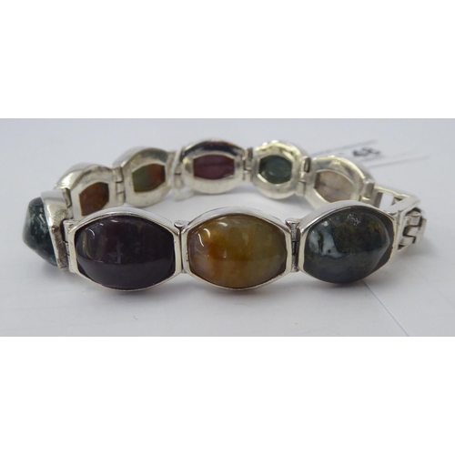 148 - A silver and agate tablet link bracelet&nbsp; stamped 925