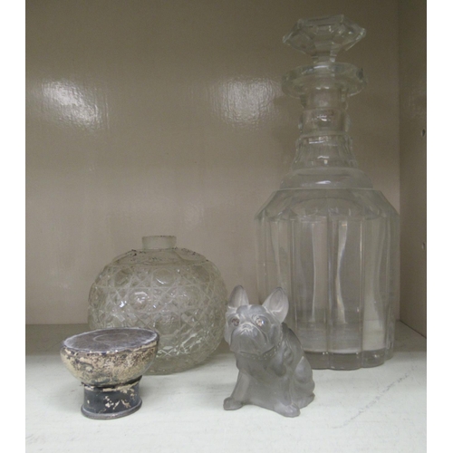 123 - Decorative and domestic glassware: to include a smoked, cast model, seated bulldog  2.5