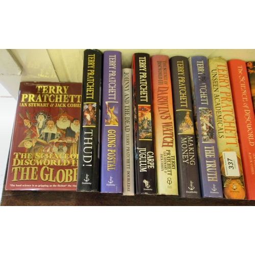 337 - Books: novels by Terry Pratchett