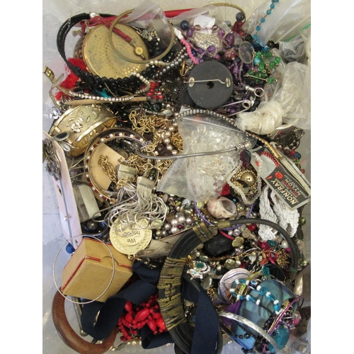 64 - Costume jewellery: to include bangles, loose and string beads, faux pearls and earrings 