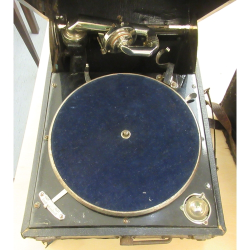 257 - A Columbia model no.202 portable gramophone