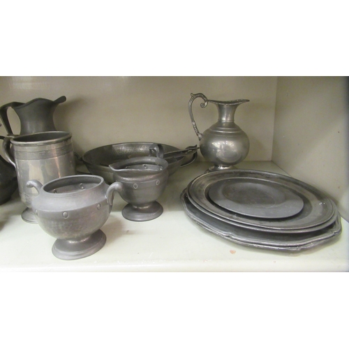 69 - 18th/19thC and later pewter tableware: to include spoons, tankards and plates  9