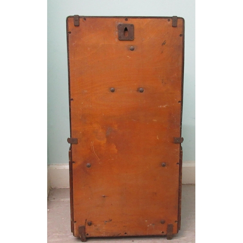 122 - A vintage Gledhill Brook time recorder with wall mounting points, in a pale blue painted case, locka... 