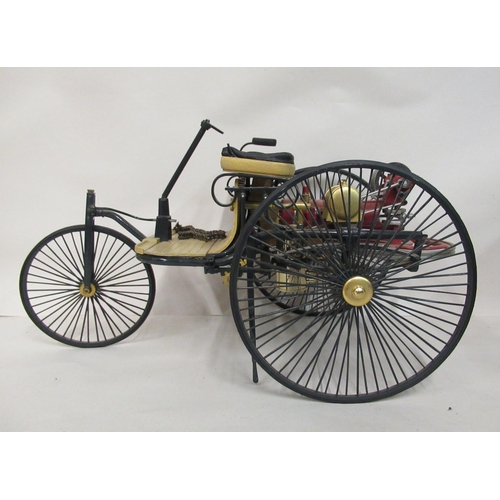 162 - A 'workable' model of a 19thC steam driven tricycle  7