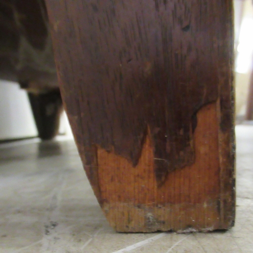 175 - An early/mid 19thC mahogany four drawer dressing chest, raised on bracket feet&nbsp; 32