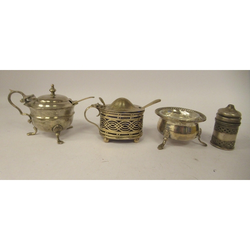 205 - Silver condiments: to include salts and pepper pots&nbsp; mixed marks&nbsp;