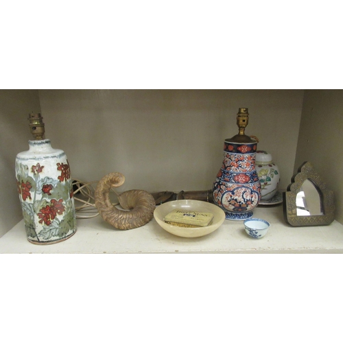 265 - A mixed lot: to include an early 20thC Japanese porcelain table lamp, decorated in the Imari palette... 