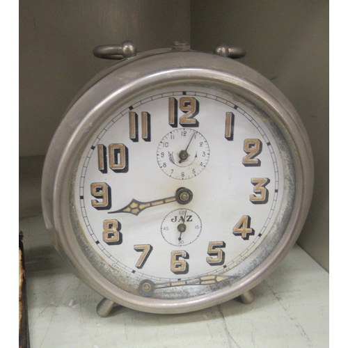 124 - Clocks: to include an early 20thC Mistler alarm clock  6