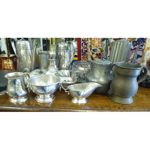 194 - Mainly 20thC silver plated tableware: to include a tureen, condiments and tankards 