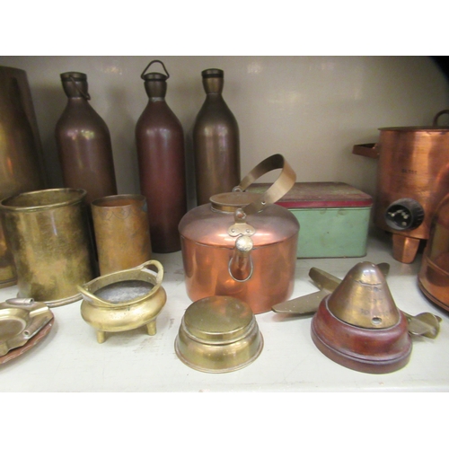 238 - Decorative metalware: to include Great War period trench art