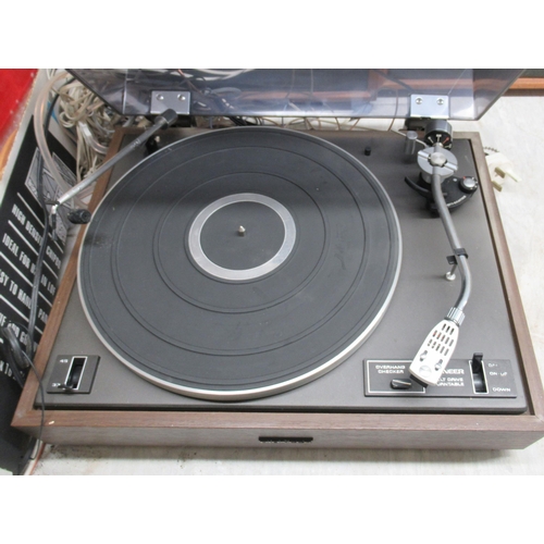 285 - A Pioneer stereo/turntable, model no.PL120; and a pair of G Magnum k2 speakers  25