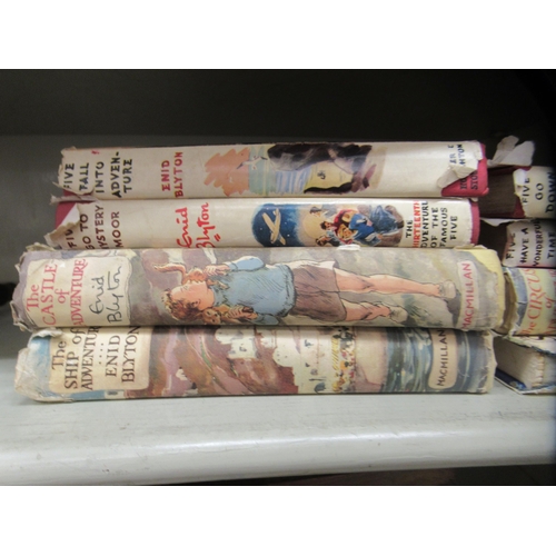 332 - Books, eight Enid Blyton Editions: to include 'Five go down to the Sea'