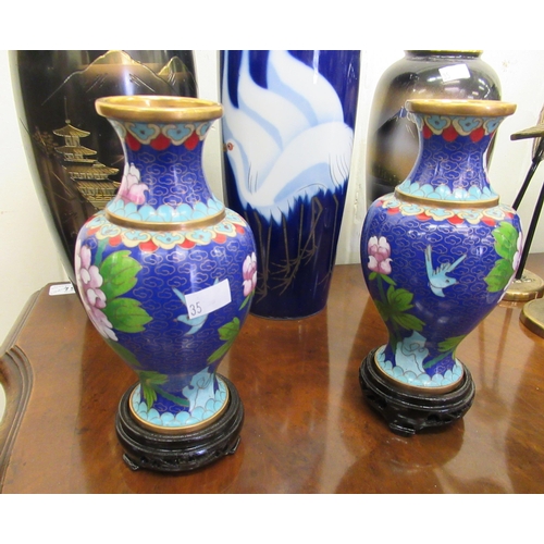 35 - Oriental collectables: to include a Chinese blue enamel vase, decorated with cranes  11