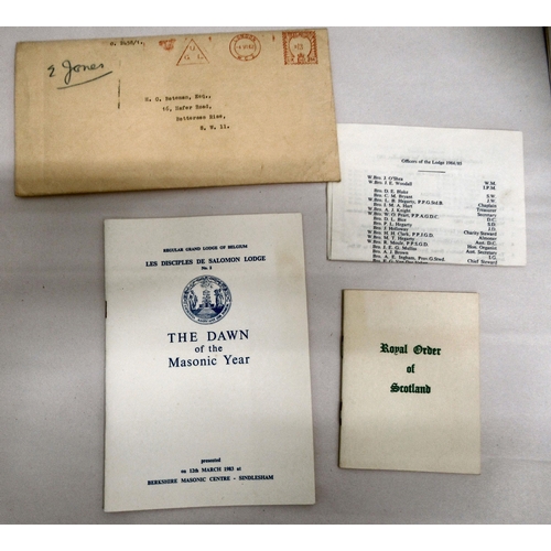 110 - Masonic related collectables: to include a 9ct gold pin; ephemera and badges&nbsp;