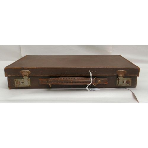 110 - Masonic related collectables: to include a 9ct gold pin; ephemera and badges&nbsp;