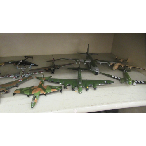186 - Mainly United States, modern diecast model airplanes: to include turbo prop and jets&nbsp;