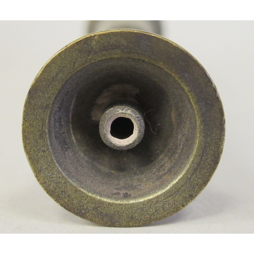 211 - An early 20thC Csq & Co EPNS hunting horn design table lighter  9.5