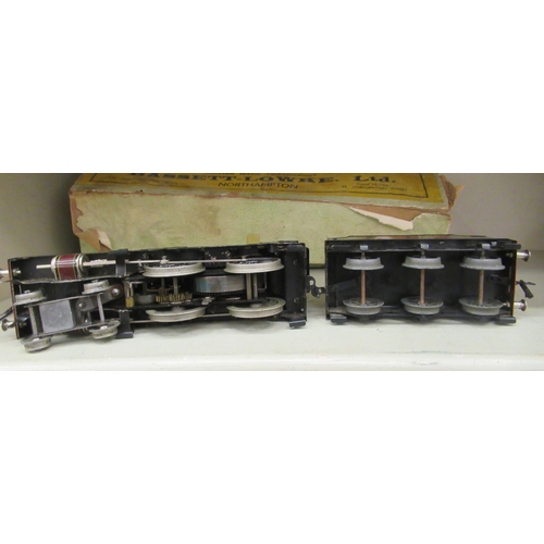 218 - A Bassett-Lowke scale clockwork model 0 gauge 4-4-6 locomotive and tender, in maroon LMS livery  box... 