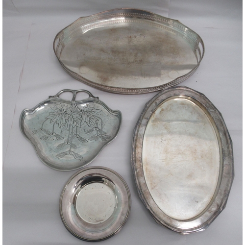 89 - Silver plate: to include a pair of late Victorian chambersticks  6
