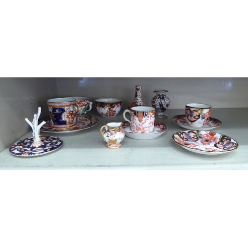 164 - Early 19thC & later ceramics, mainly Spode and Royal Crown Derby: to include a miniature vase&nb... 