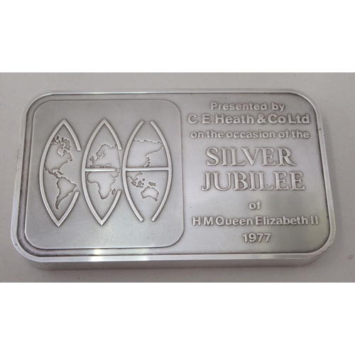 171 - A 500gm 999 pure silver bullion bar, presented by CE Heath & Co Ltd for the Silver Jubilee 1977