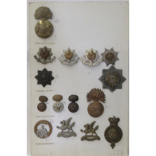 277 - Uncollated military cap badges, some copies: to include Cameron Highlanders (Please Note: this ... 