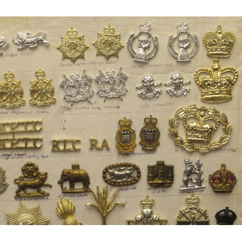 120 - Approx. one hundred and twenty military cap badges, uniform titles and other insignia, some copies: ... 