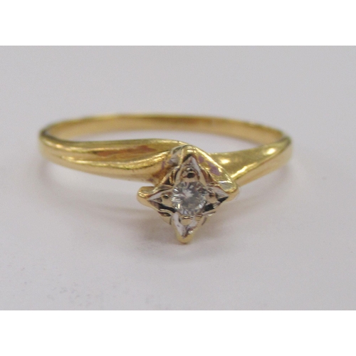 183 - An 18ct gold single stone diamond ring 