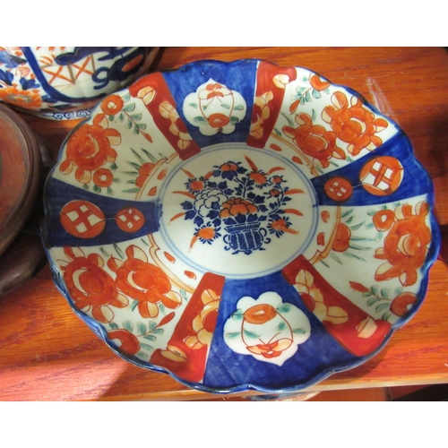 128 - Oriental ceramics: to include an early 20thC Japanese Imari porcelain; modern Chinese porcelain; and... 