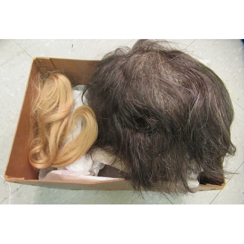 132 - Early 20thC and later hats and wigs: to include felt examples 