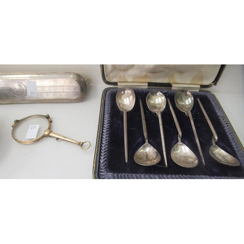 15 - Silver collectables: to include a petal shaped pin dish  Birmingham 1924  4.5