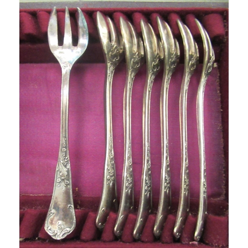 195 - Silver and silver plate: to include a silver tea strainer  indistinct marks 