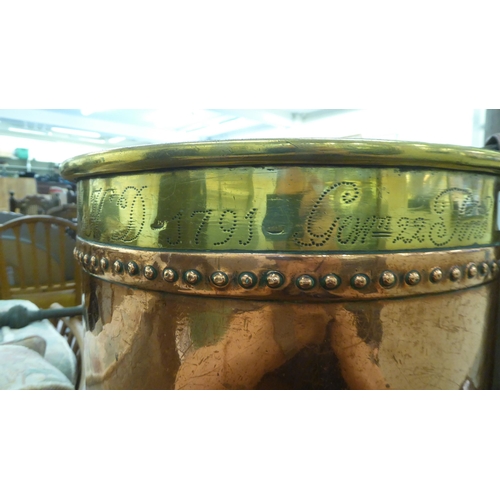 255 - A George III copper and brass coal bucket  11