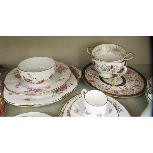 277 - 19thC and later porcelain tableware: to include a Coalport china pedestal dessert plate  9