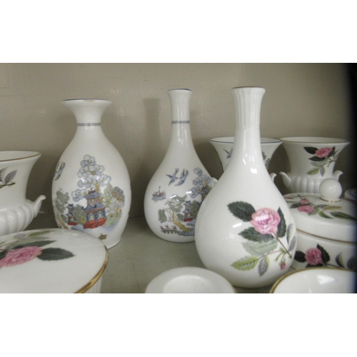 282 - Wedgwood bone china Hathaway Rose and other vases and collectables 