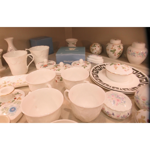 280 - Wedgwood bone china Wild Strawberry and other pattern ornament, trinket boxes and tableware 