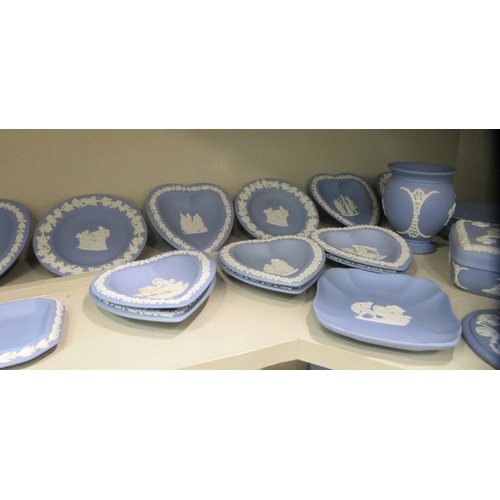 284 - Wedgwood powder blue Jasperware collectable: to include heart shaped pin dishes, vases and commemora... 