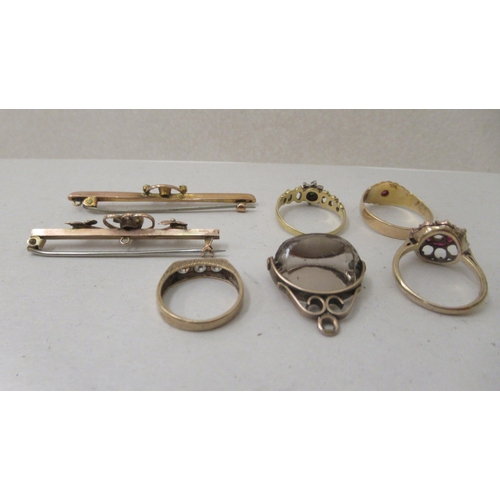 301 - Jewellery: to include a 9ct gold ring with provision for stones 