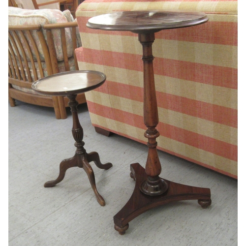 41 - Small 19th and 20thC furniture: to include a mahogany pedestal table  30