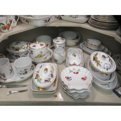 26 - Royal Worcester china Evesham pattern tableware