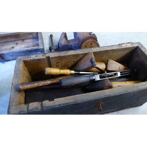 91 - Mainly early 20thC handtools: to include chisels