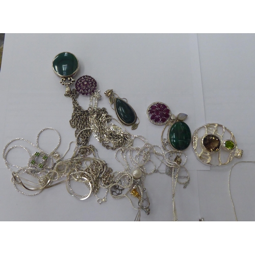 158 - 925 white metal and other items of personal ornament: to include cubic zirconia set jewellery