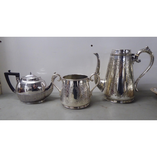 225 - Silver plated tableware: to include teaware; and an entree dish and cover