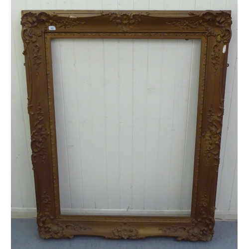 291 - A late 19thC moulded gilt frame   interior measurement 34