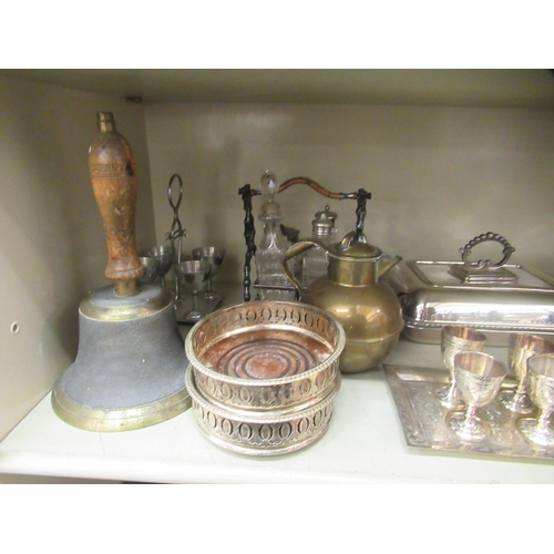 335 - Silver plated and other tableware: to include a sauce boat and other pouring vessels