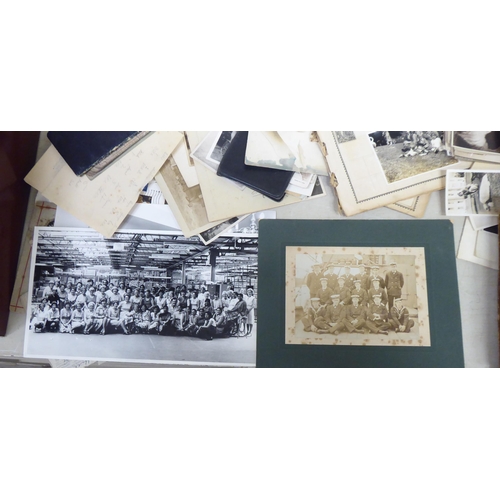 405 - 19thC and later ephemera: to include period photographs; used postcards; Navy and other group photog... 