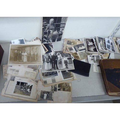 405 - 19thC and later ephemera: to include period photographs; used postcards; Navy and other group photog... 