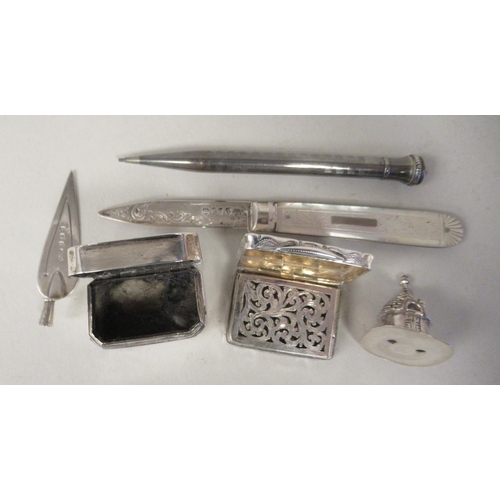 51 - Silver and white metal collectables, viz. a Victorian vinaigrette and fruit knife; a miniature round... 